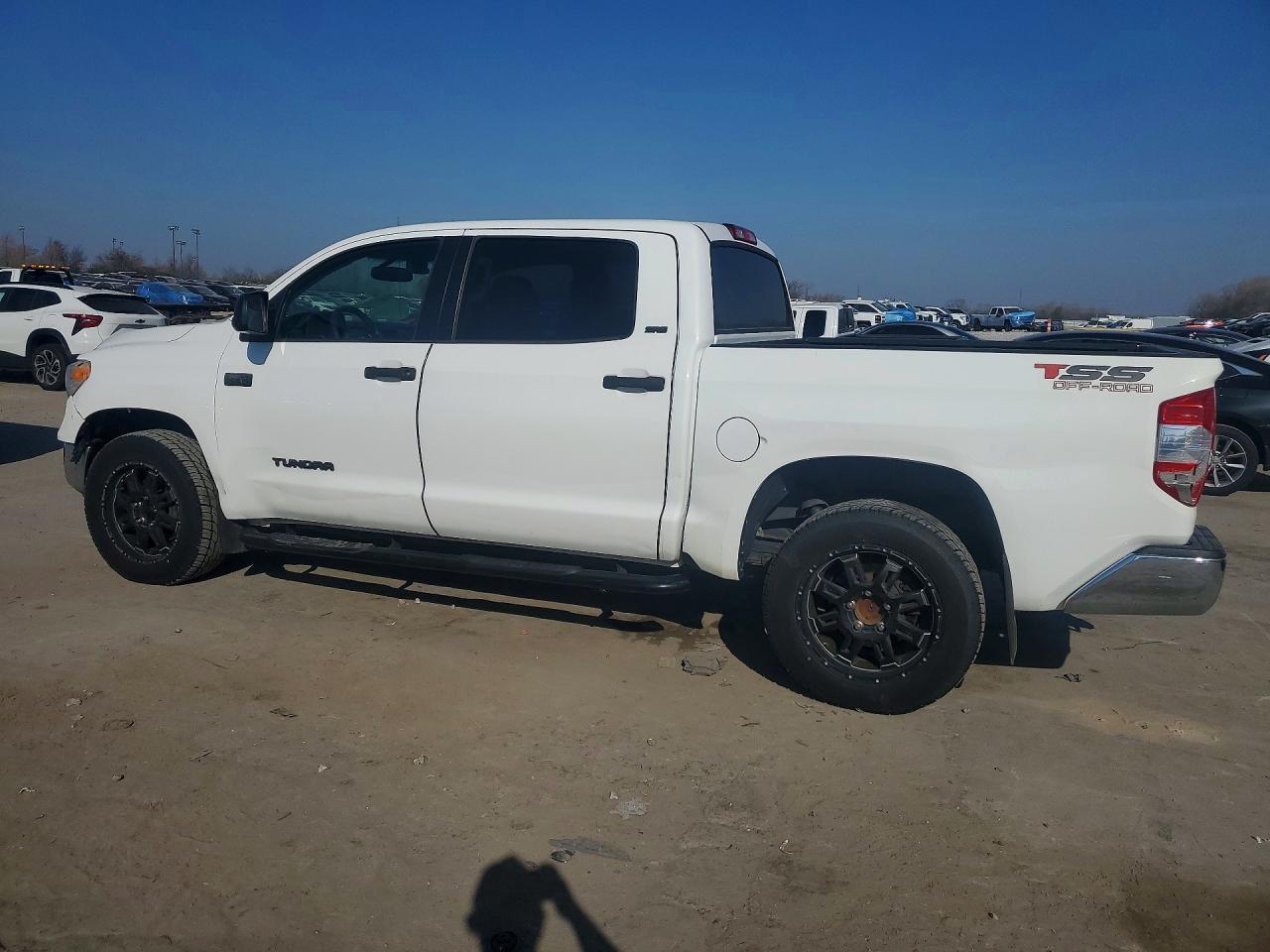2016 Toyota Tundra SR5