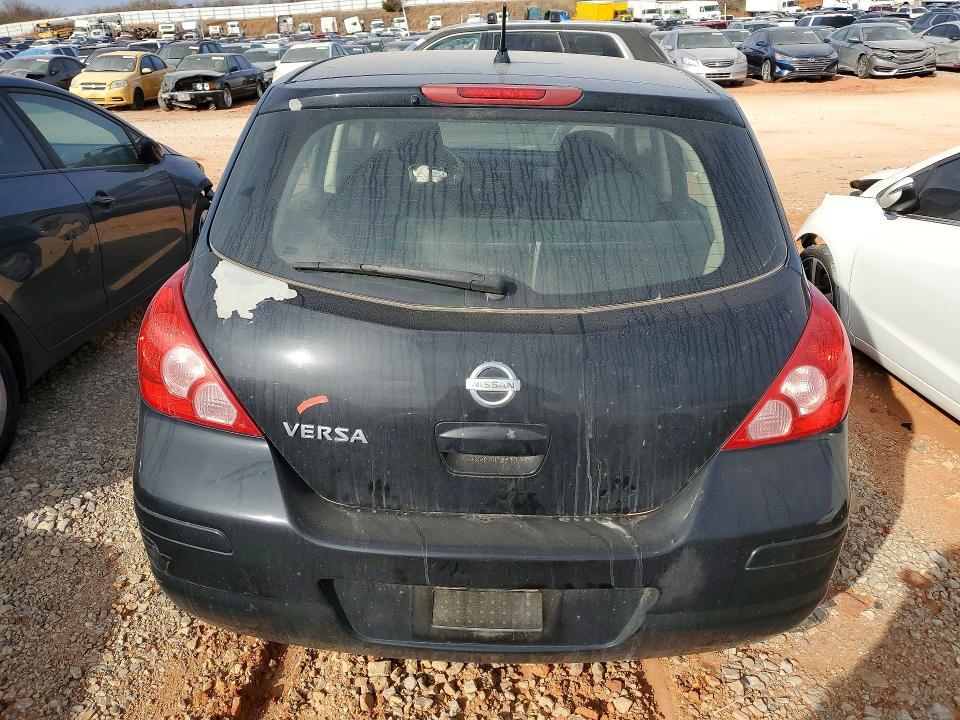 2011 Nissan Versa s