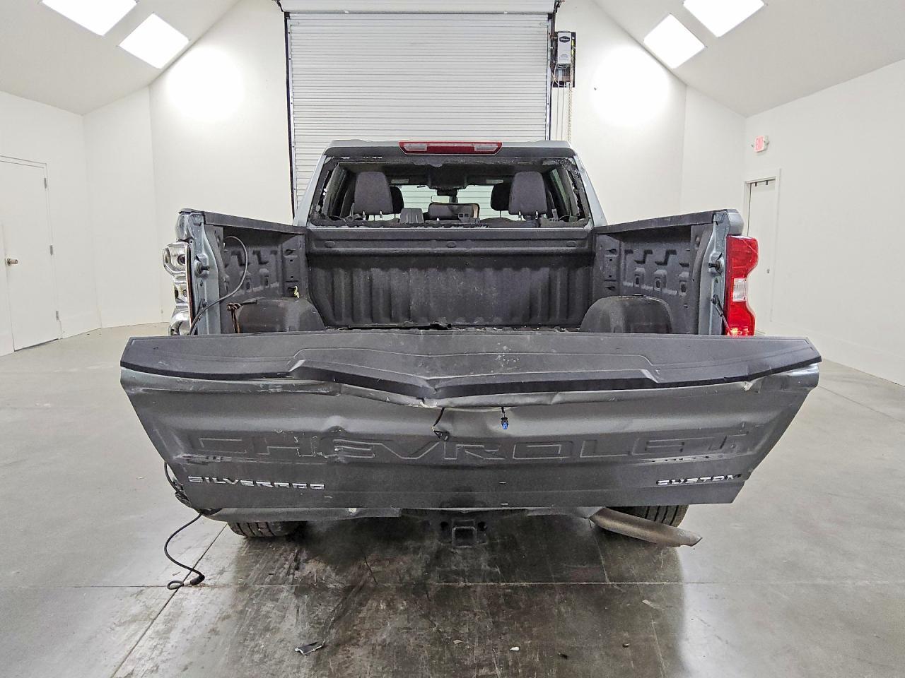 2025 Chevrolet Silverado C1500 Custom