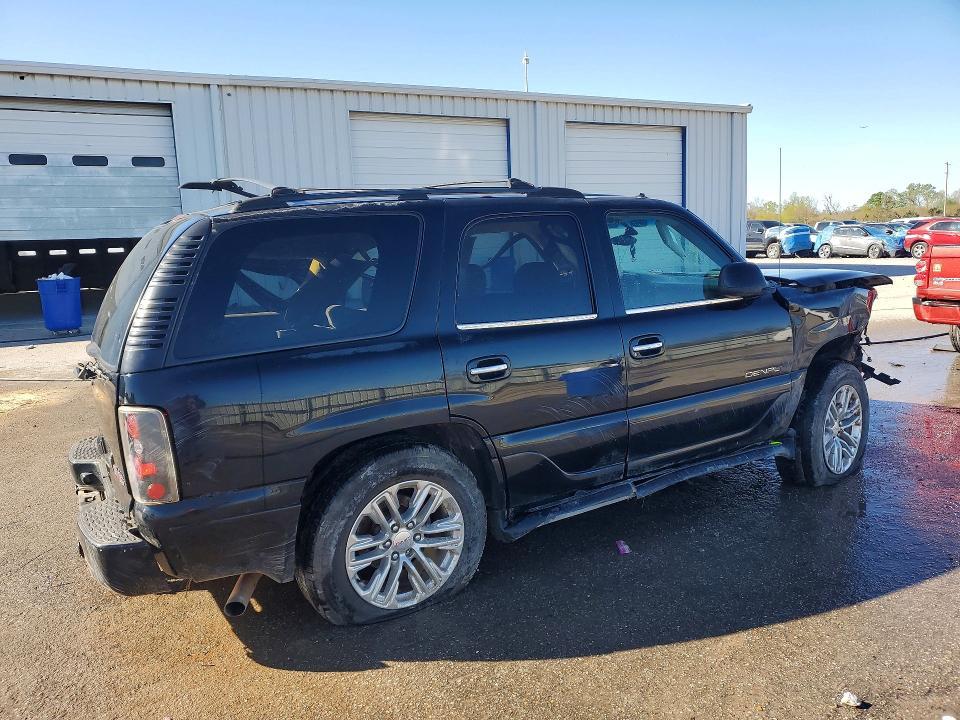 2003 GMC Yukon Denali