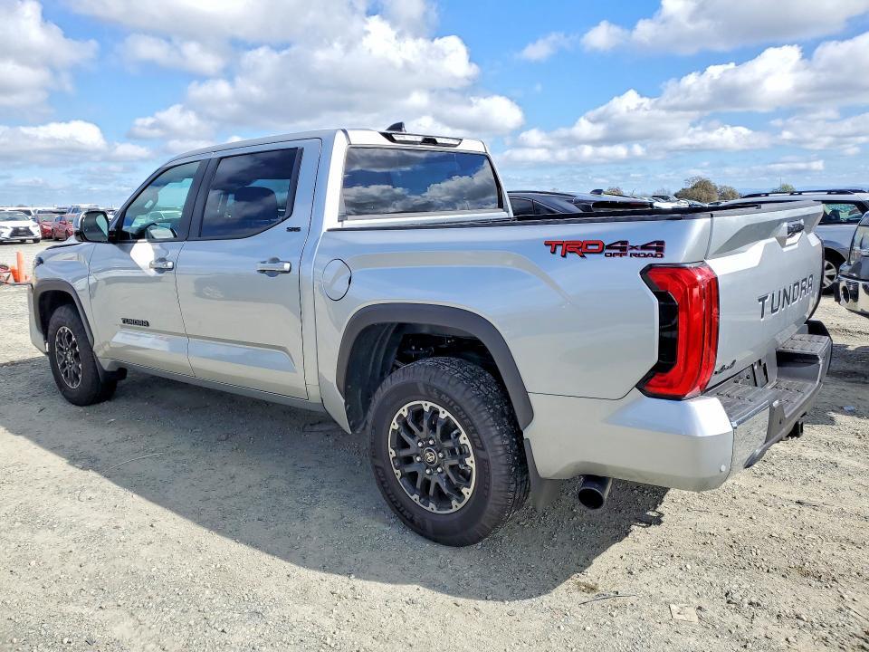 2025 Toyota Tundra SR5