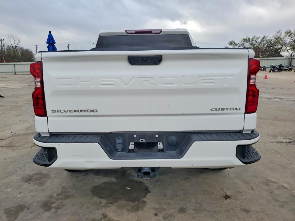 2023 Chevrolet Silverado C1500 Custom