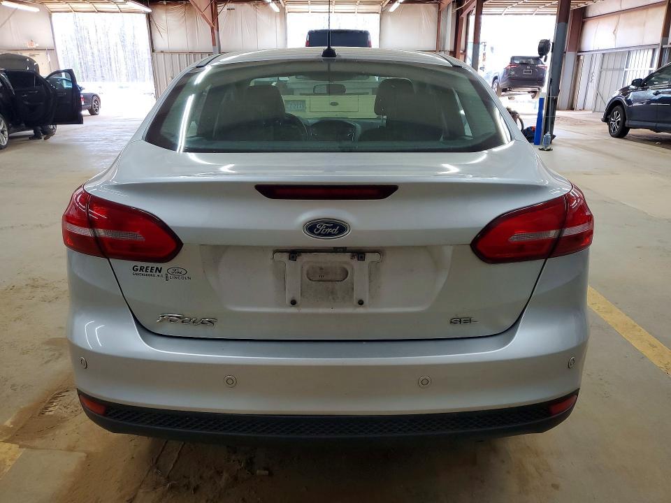 2017 Ford Focus sel