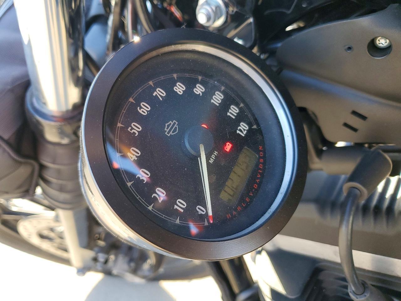 2017 Harley-Davidson XL883 Iron 883
