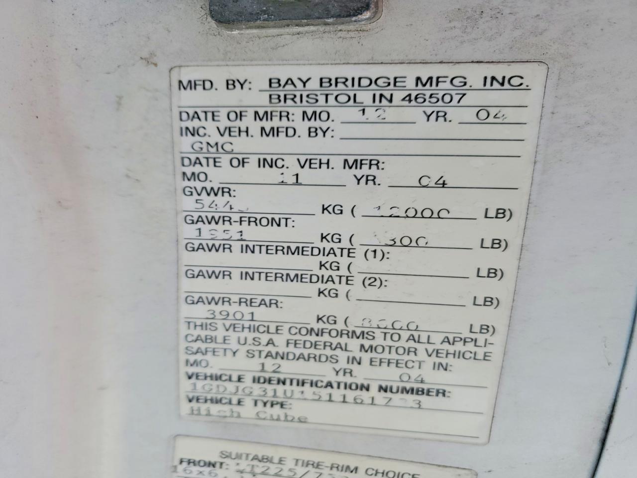 2005 GMC Savana BOX Truck