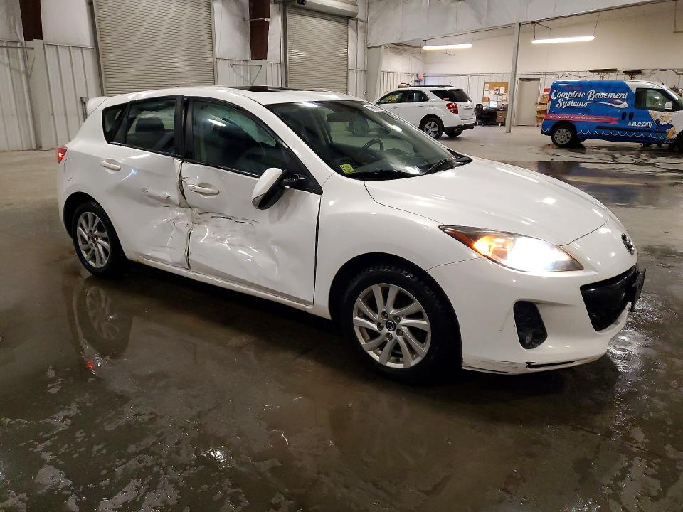 2013 Mazda 3 I