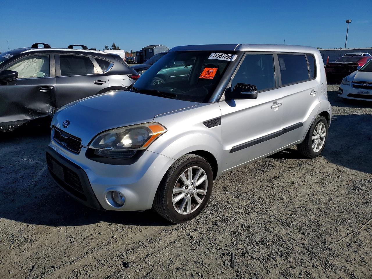 2013 KIA Soul +