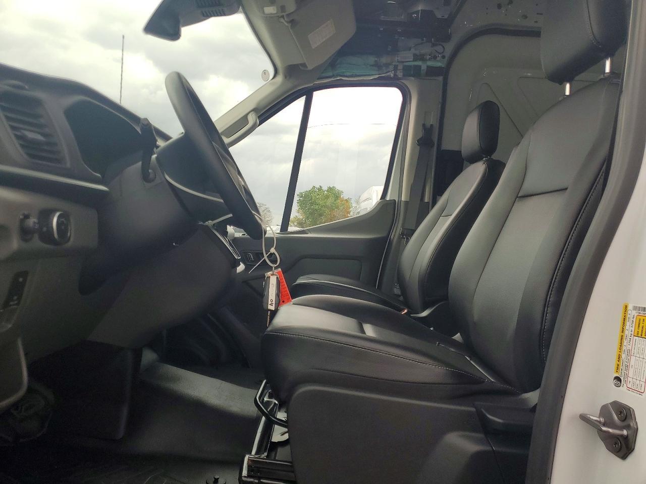 2023 Ford Transit T-Delivery Van