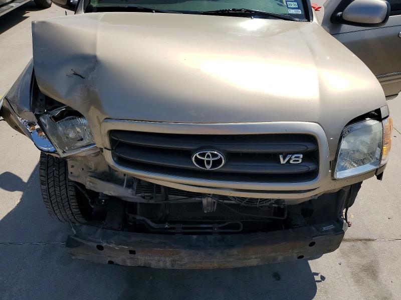 2002 Toyota Sequoia SR5
