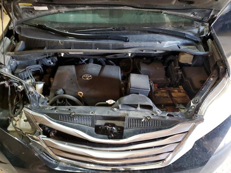 2017 Toyota Sienna xle 7-passenger