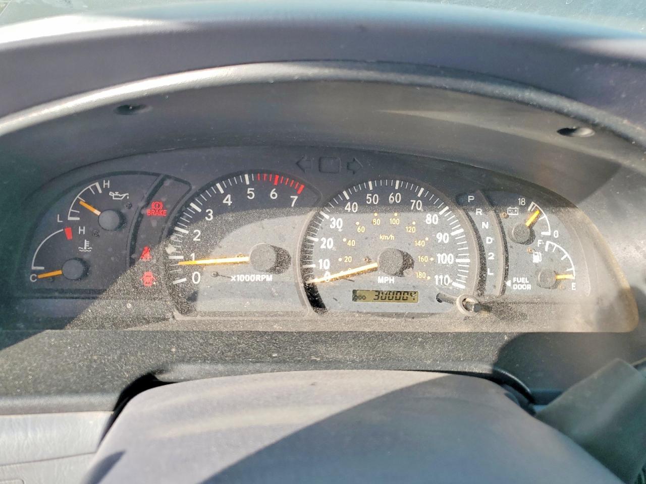 2002 Toyota Tundra SR5 V8