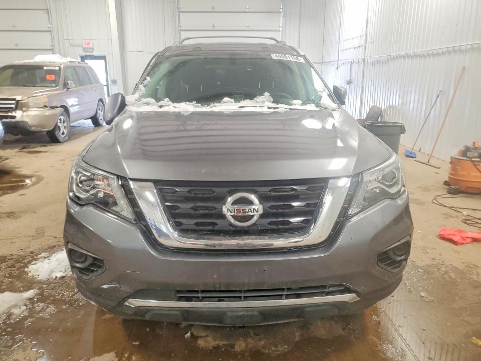 2019 Nissan Pathfinder s