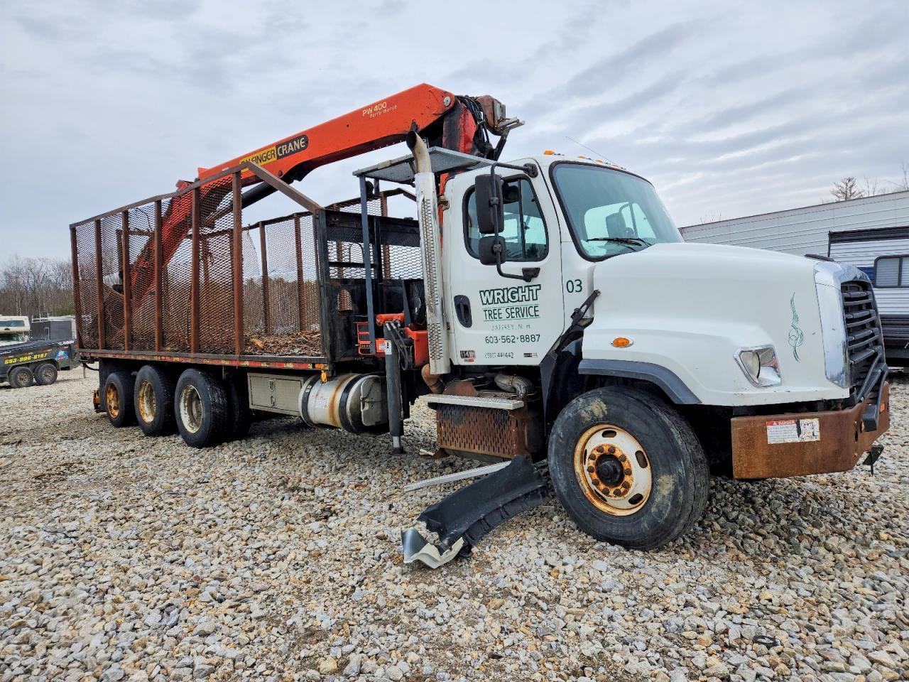 2013 Freightliner 114SD Grapple Truck