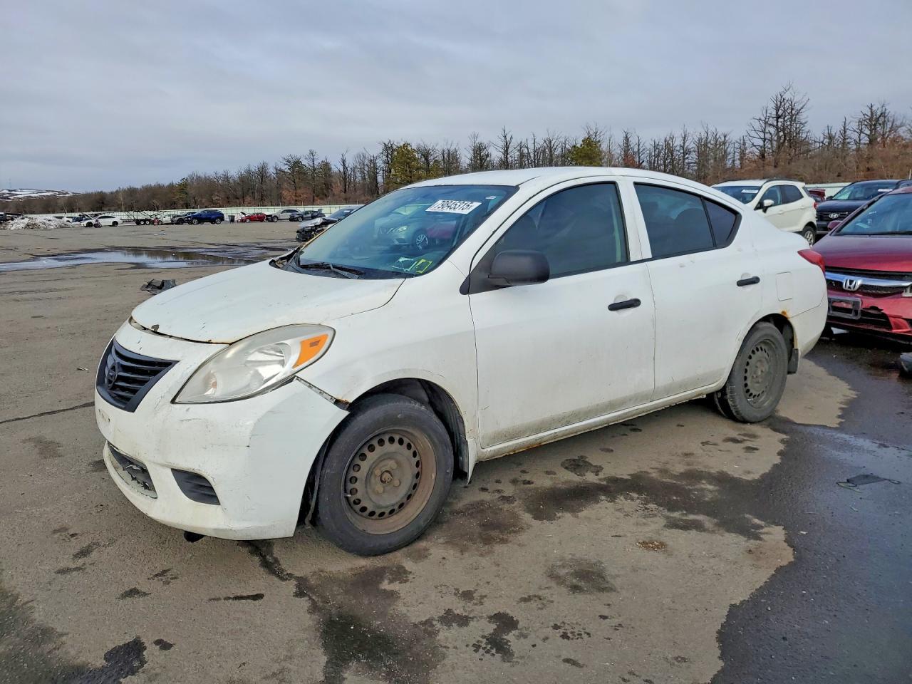 2014 Niss Versa