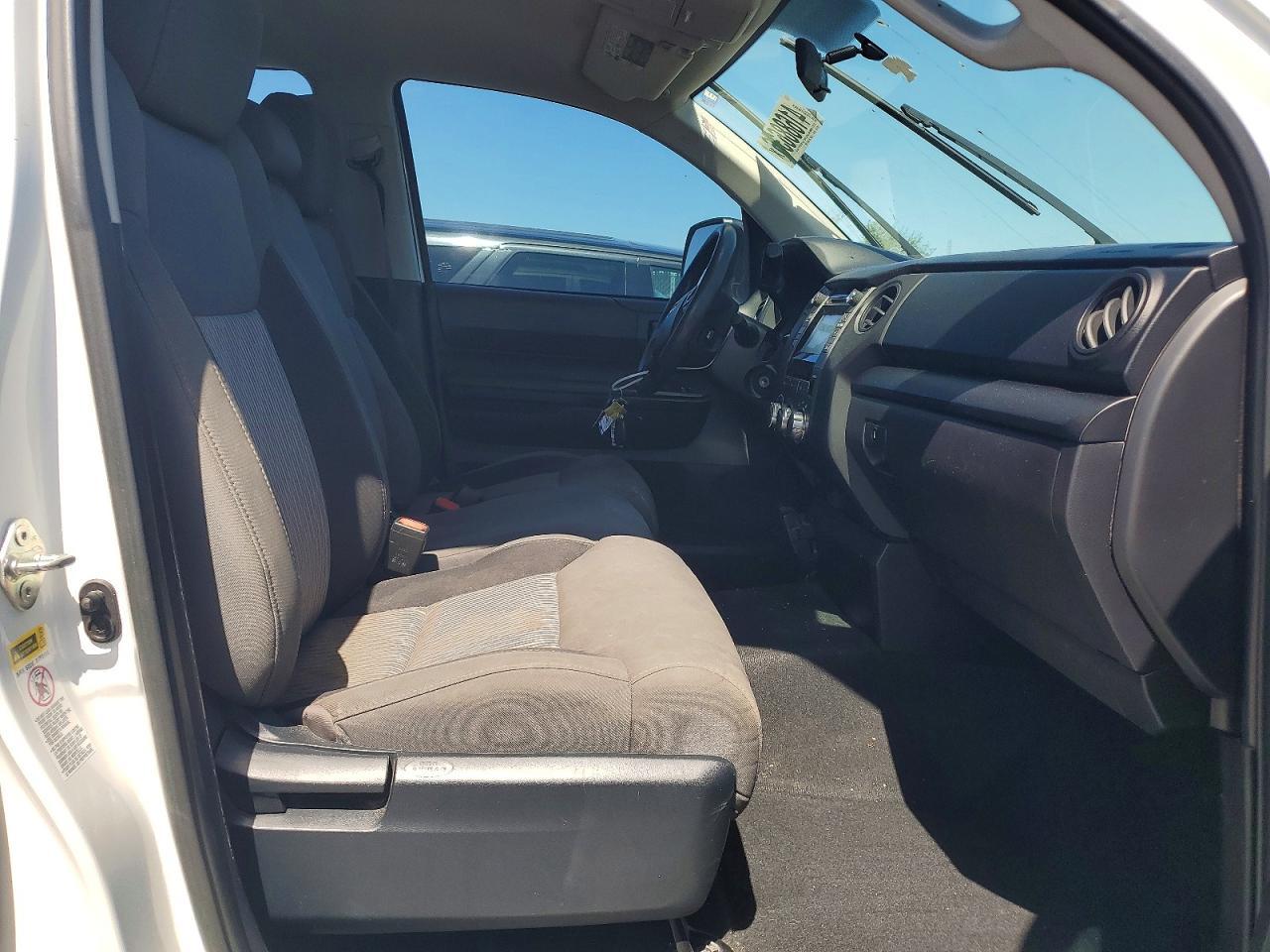 2015 Toyota Tundra SR