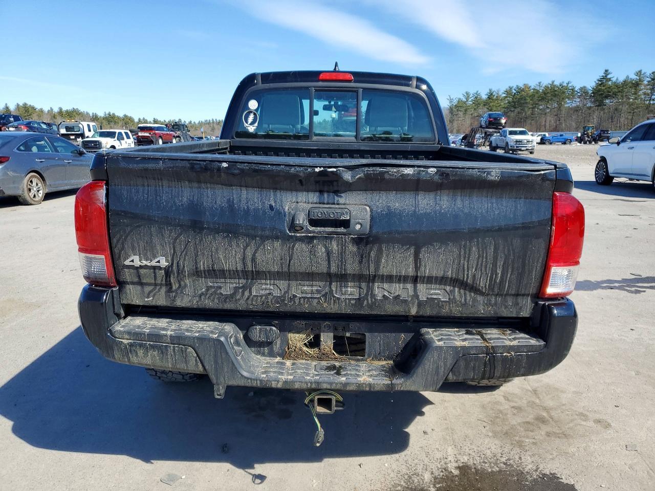 2017 Toyota Tacoma SR