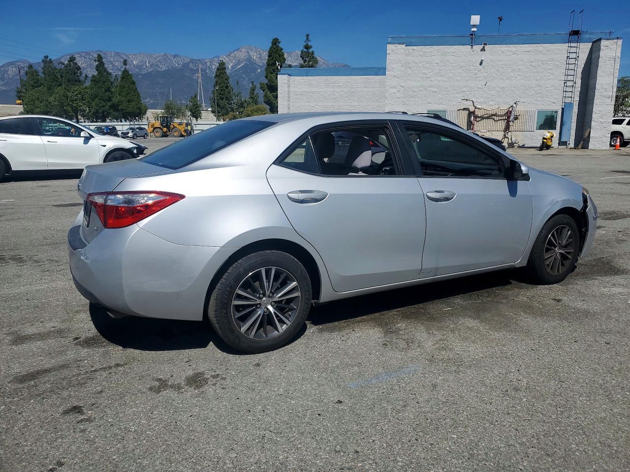 2016 Toyota Corolla le Plus