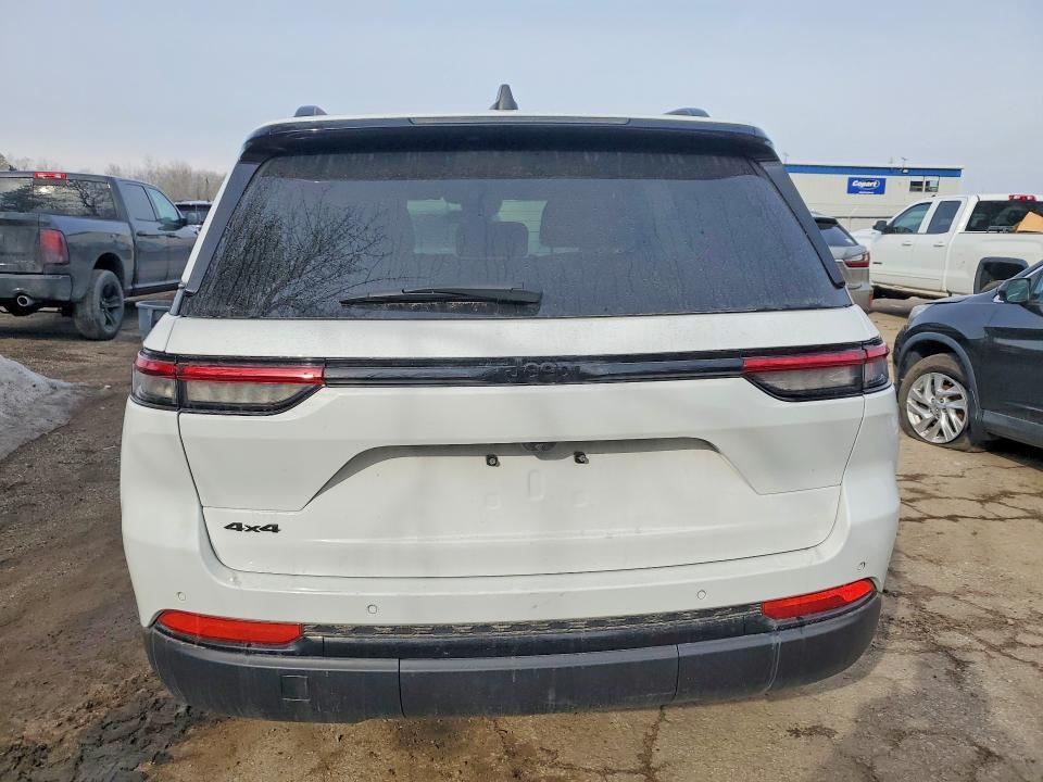 2024 Jeep Grand Cherokee Laredo