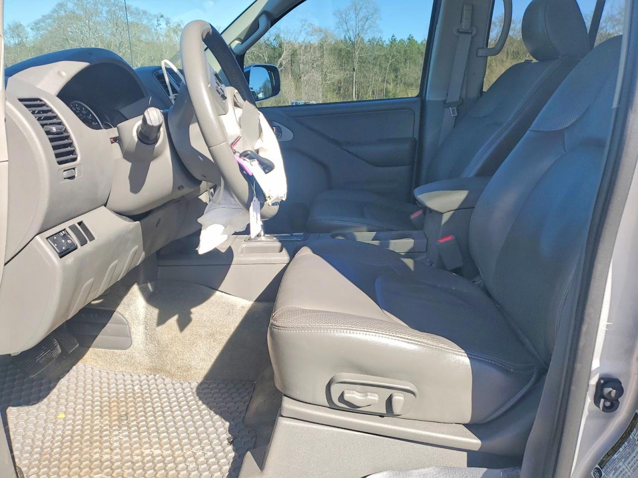 2016 Nissan Frontier SL