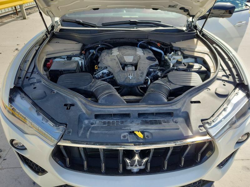 2022 Maserati Levante Base