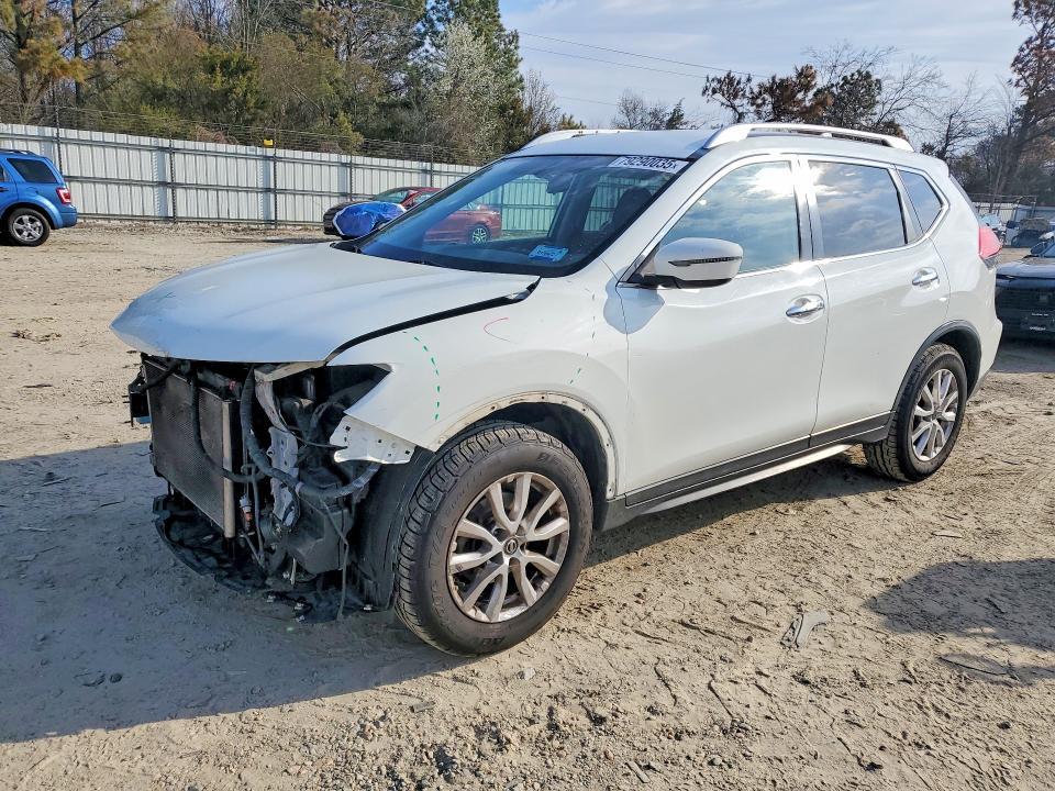2017 Nissan Rogue sv