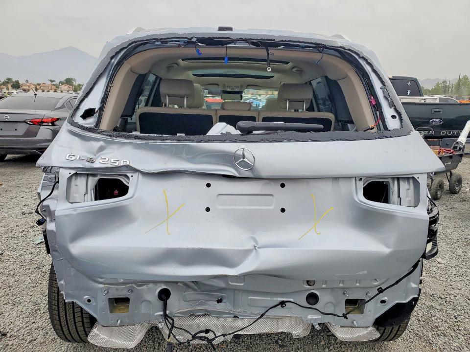 2026 Mercedes-Benz Glb 250