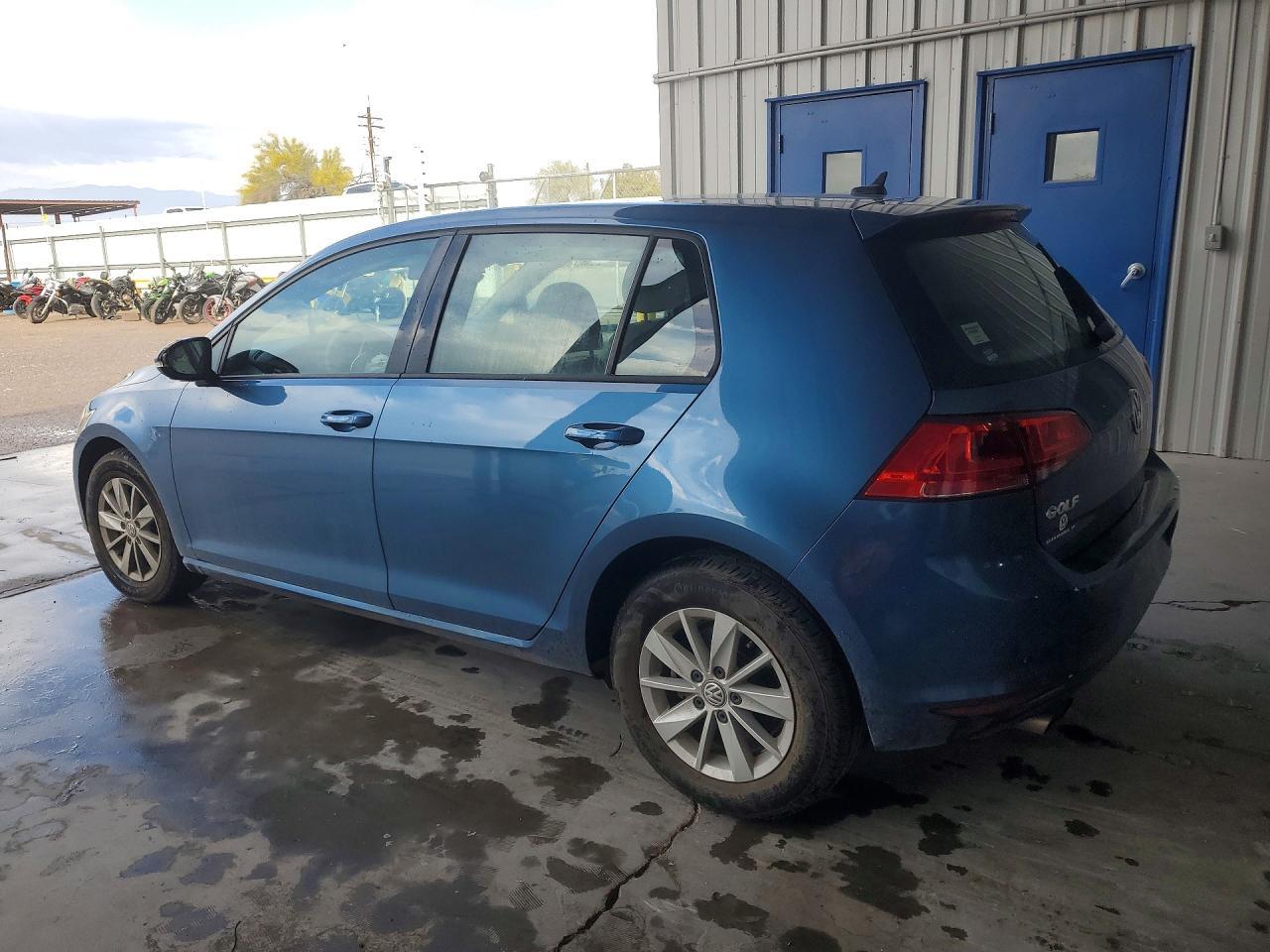 2017 Volkswagen Golf s