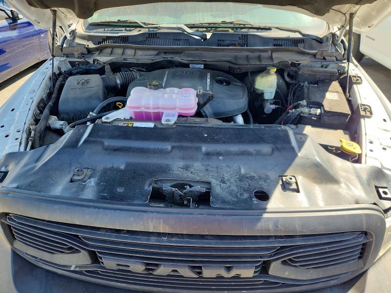 2015 Dodge RAM 1500 SLT