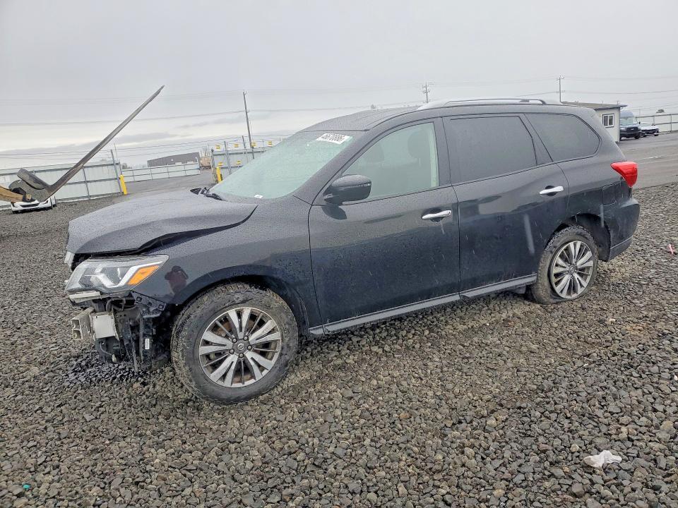 2019 Nissan Pathfinder sv