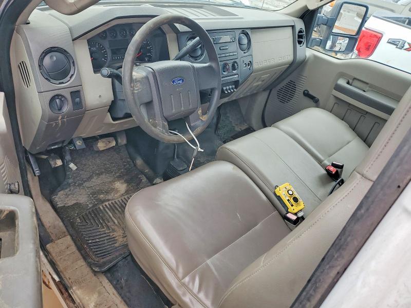 2008 Ford F350 Super Duty Flatbed Truck