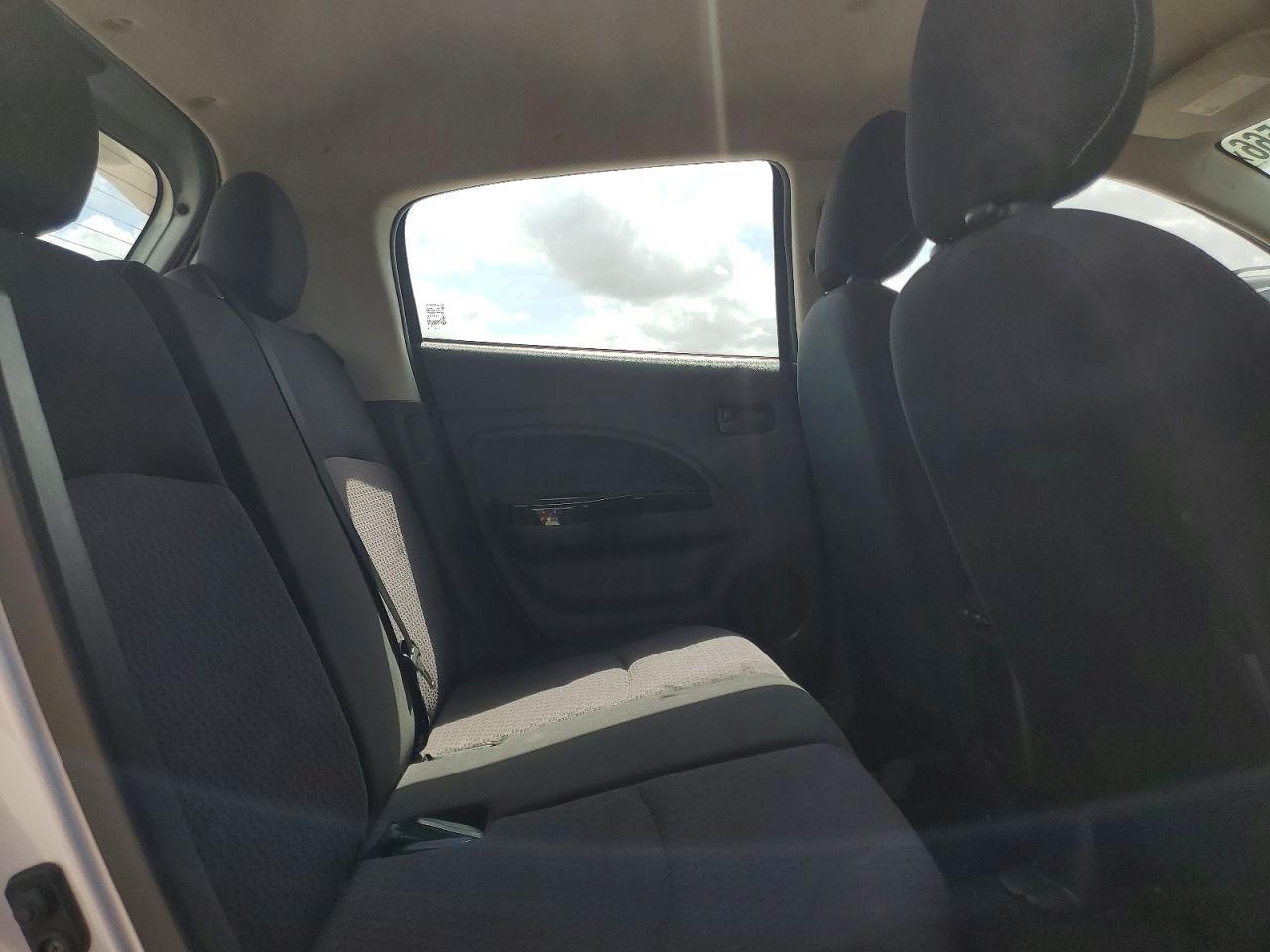 2017 Mitsubishi Mirage se