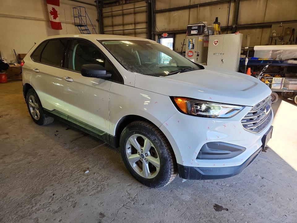 2022 Ford Edge se