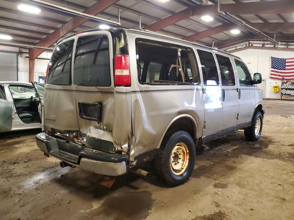 2003 Chevrolet Express G2500