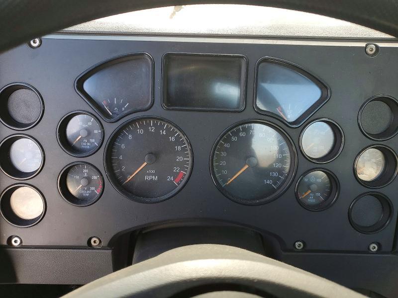2017 Mack CXU613 Semi Truck