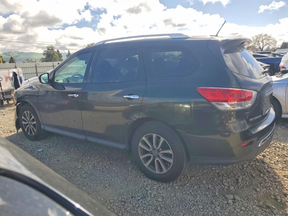 2015 Nissan Pathfinder sv