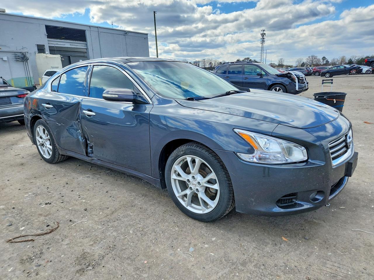 2013 Niss Maxima