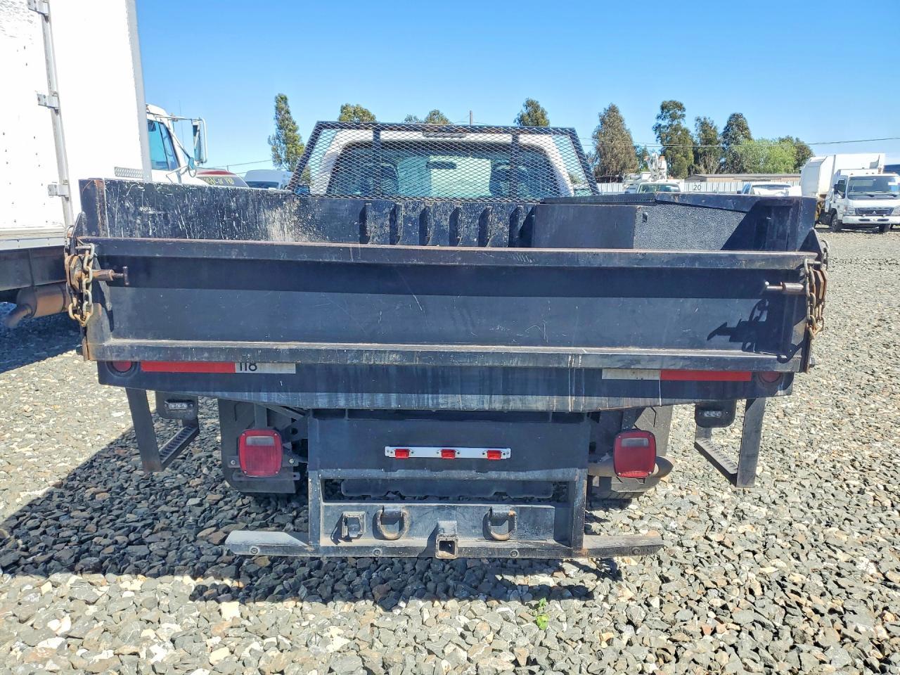 2015 Ford F350 Super Duty Flatbed Truck