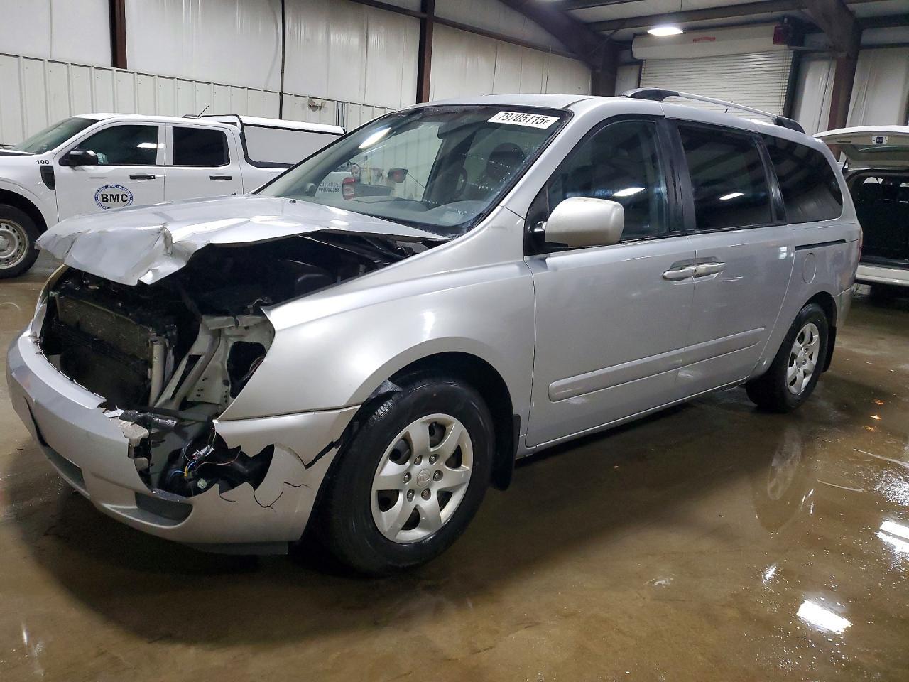 2010 KIA Sedona Base