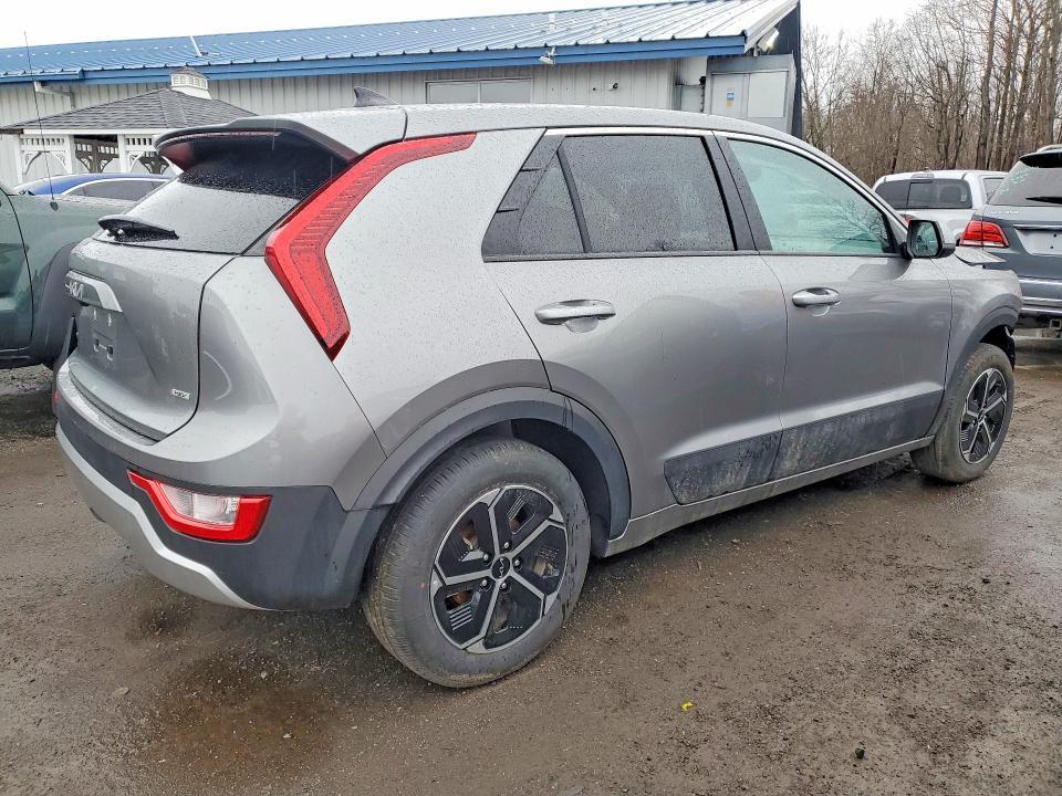 2025 KIA Niro lx