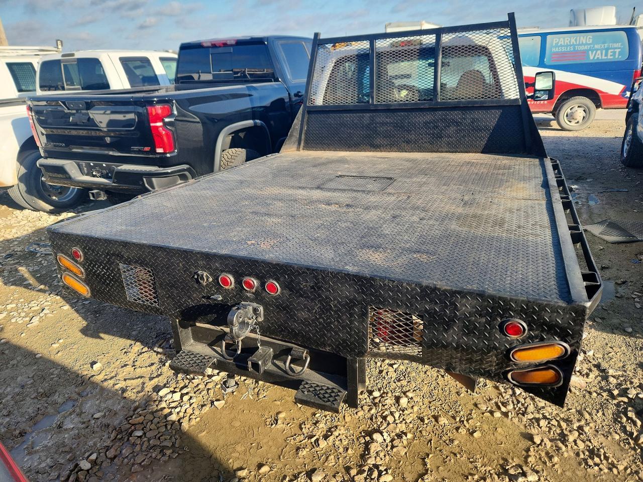 2009 Ford F350 Super Duty Flatbed Truck