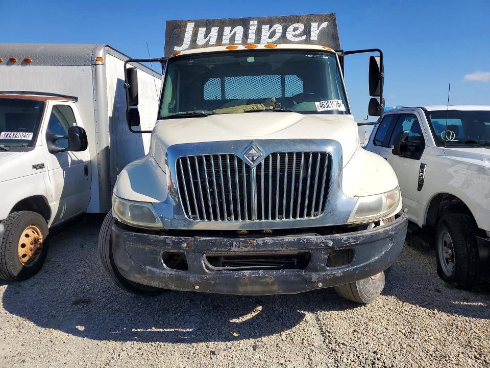 2007 International 4300 Flatbed Truck