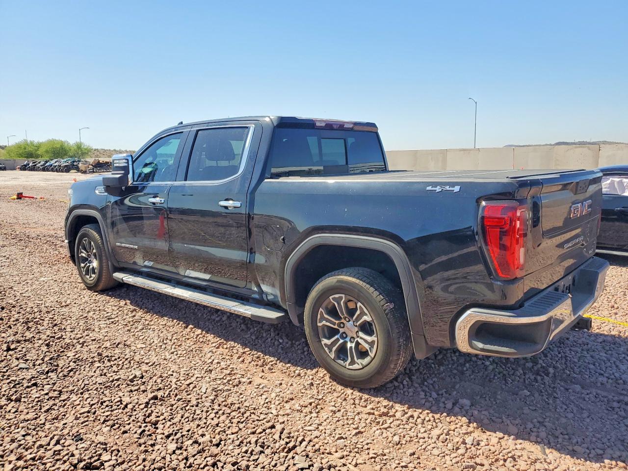 2021 GMC Sierra K1500 SLT