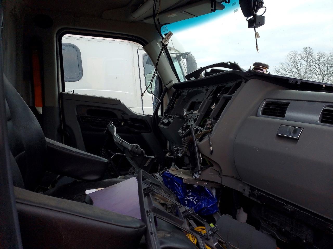 2021 Kenworth T680 Semi Truck