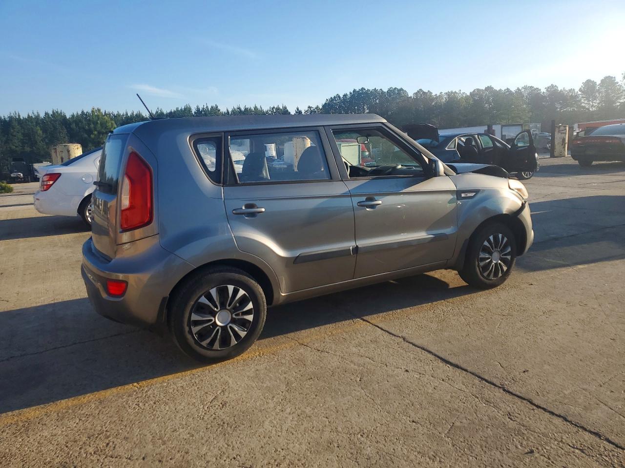 2013 KIA Soul Base