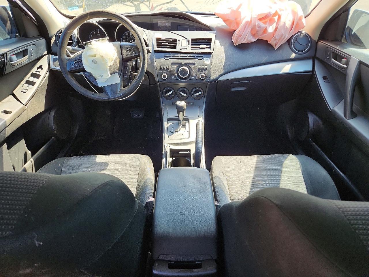 2013 Mazda 3 I