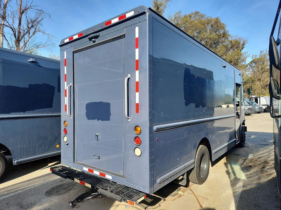 2020 Freightliner Chassis M Line WALK-IN Van