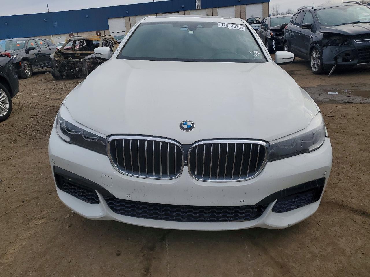 2017 BMW 740 i
