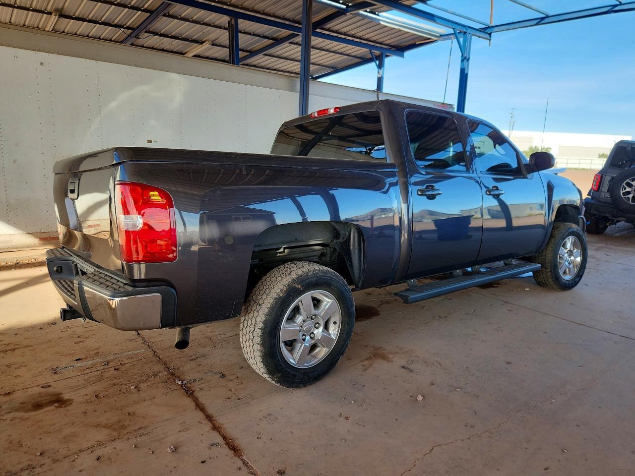 2011 Chevrolet Silverado C1500 LTZ