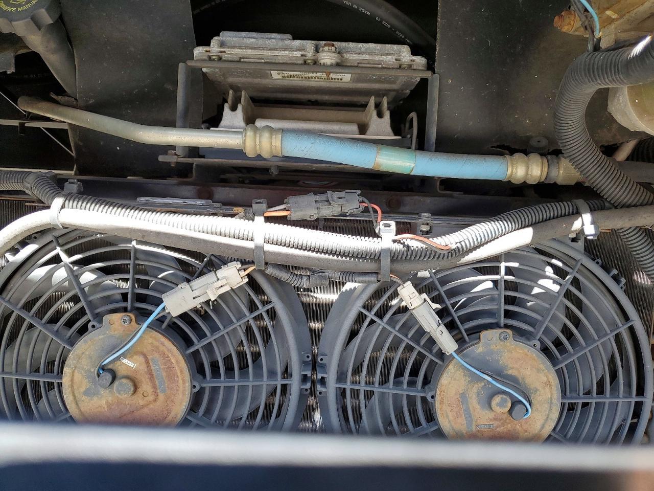 2004 Winn 2004 Workhorse W22 RV