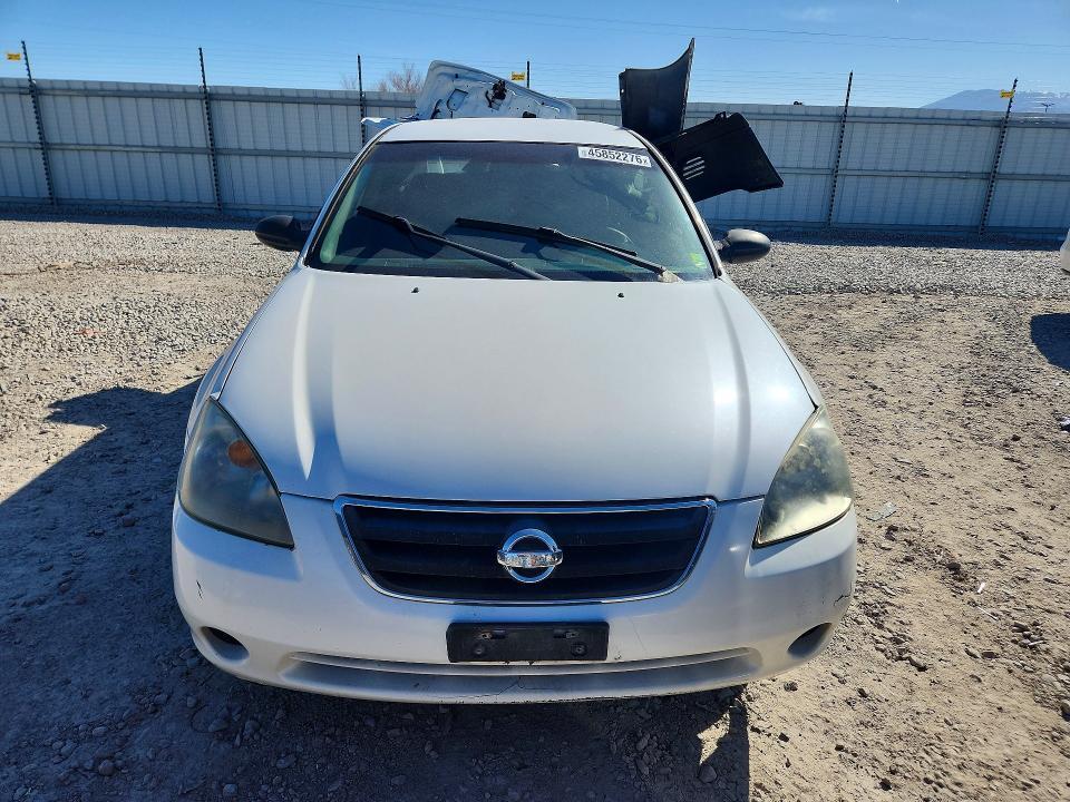 2002 Niss Altima 2.5 s